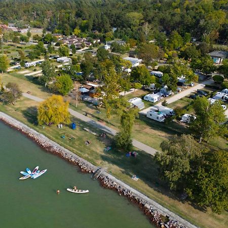 Aranypart Camping & Apartments Siofok Exterior photo